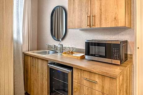 Superior Efficiency Queen Room with Two Queen Beds - Non-Smoking