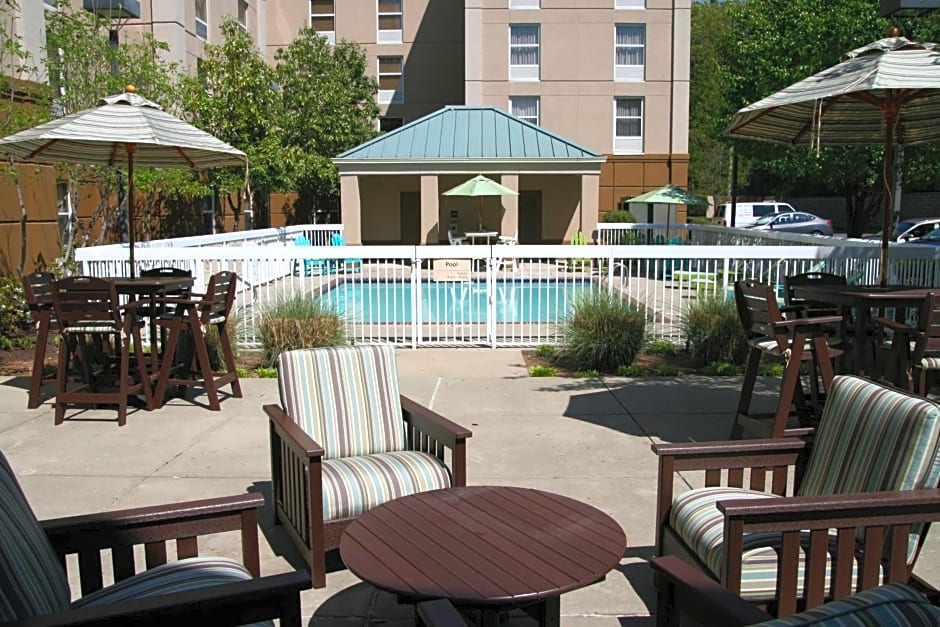 Hampton Inn & Suites Memphis East