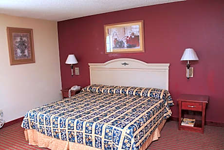 King Suite - Non-Smoking