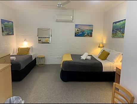 Family Room - Dog Friendly