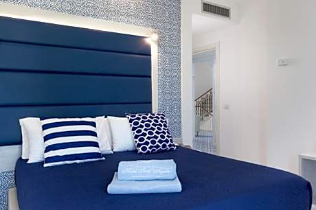 Triple Room with Bathroom