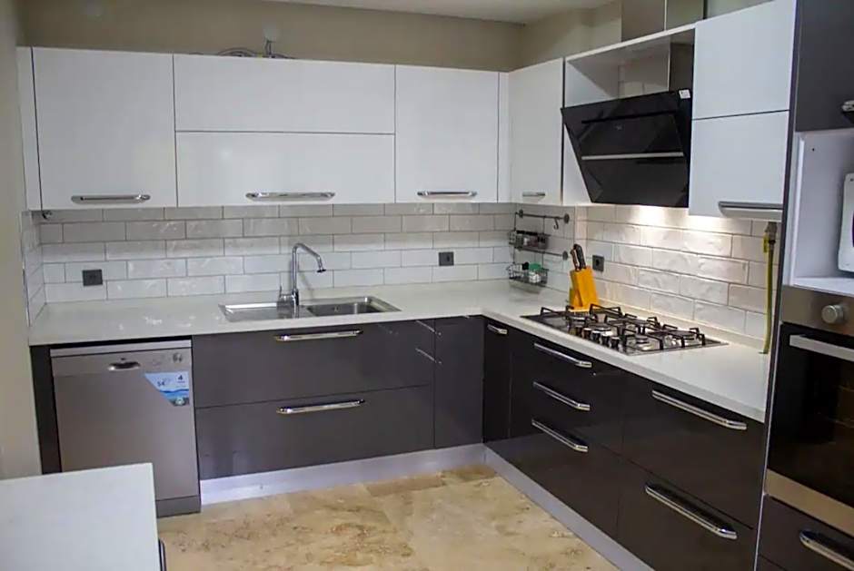 Comfortable villa with garden in “Urla İskele”