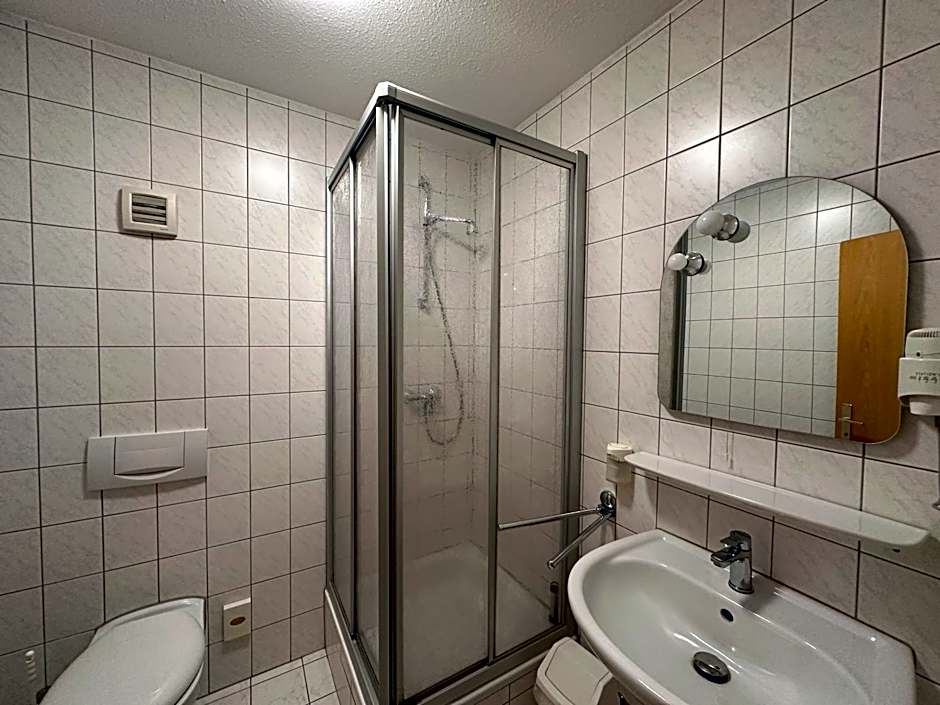 Pension und Monteurzimmer mit Küche und Waschmaschine