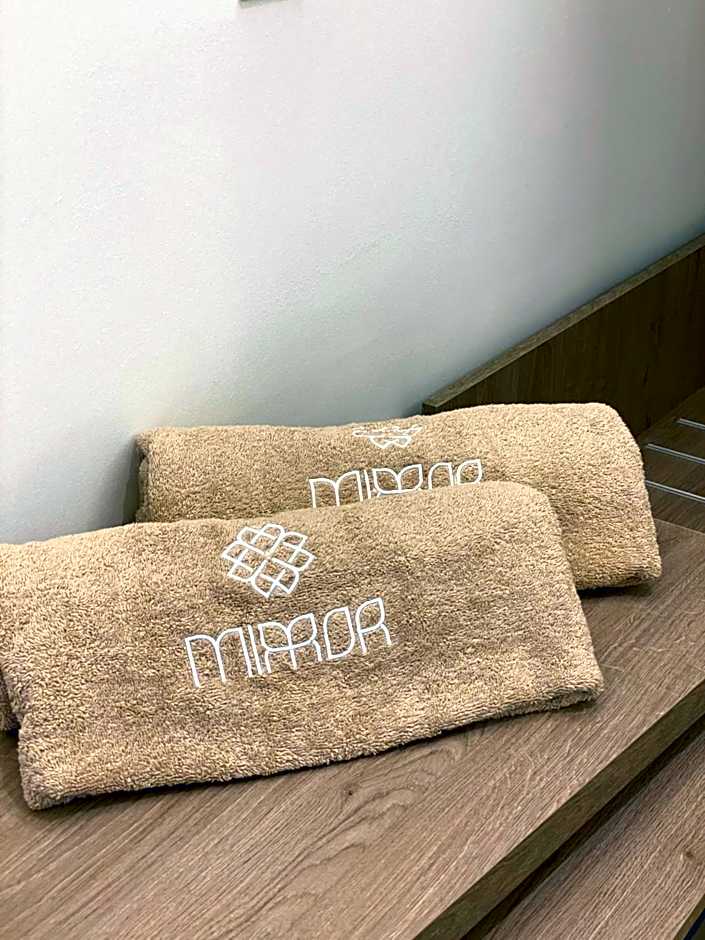 Mirror Hotel