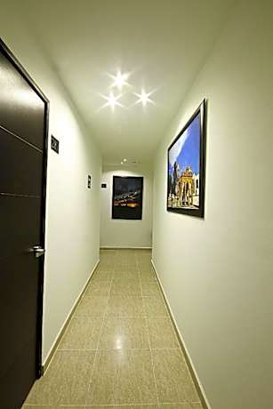 Hotel First inn