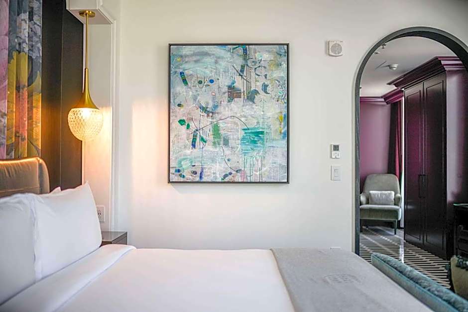 Daxton Hotel Birmingham, Curio Collection by Hilton