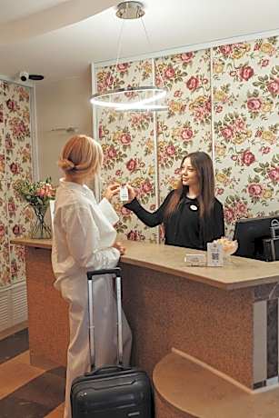 Hotel Victory Home - 10min Lotnisko Chopina, 15min to Zachodni, 5min to Progresja