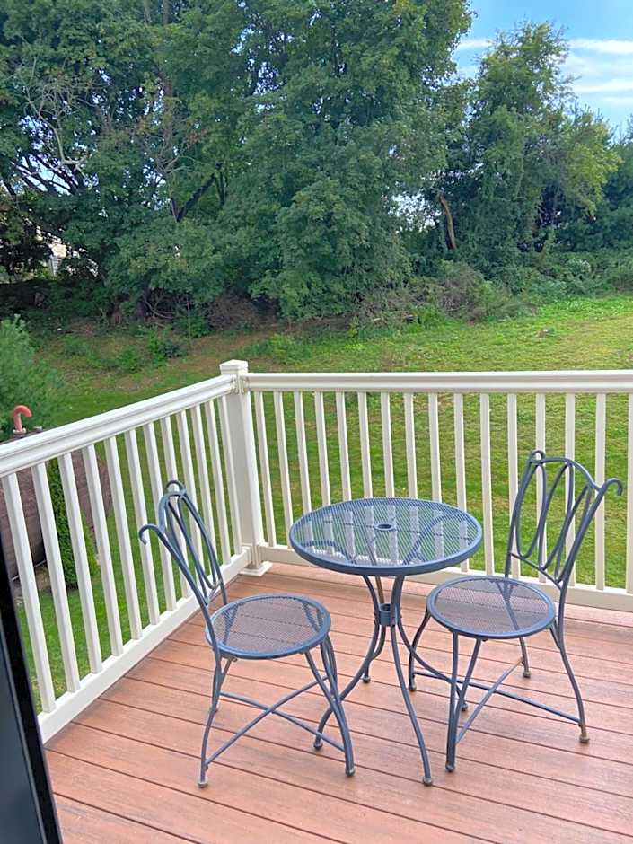 Brinton Suites