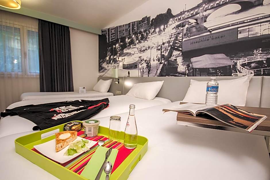 Ibis Styles Paris Tolbiac Bibliotheque