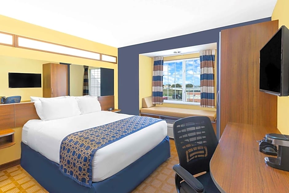 Microtel Inn & Suites - Kearney