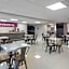 HOM Hotel Gainesville, SureStay Collection by Best Western