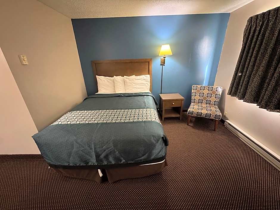 Red Wing Inn and Suite