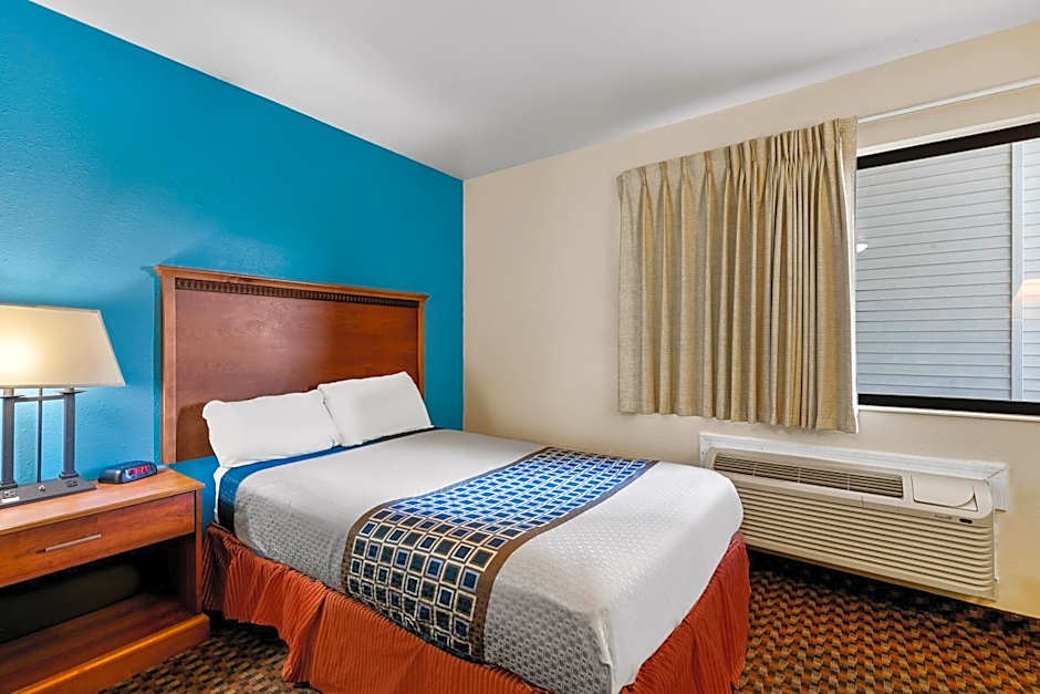 Americas Best Value Inn - Lincoln Airport
