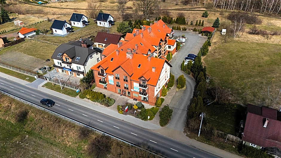 Sztutowo Lazurowy Dwór - Apartamenty oraz Pokoje z Parkingiem
