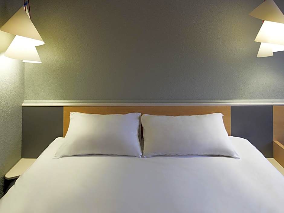 ibis Lyon Gerland MusÃ©e des Confluences