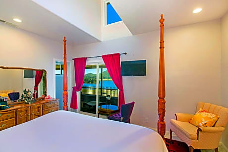 Lake Suite