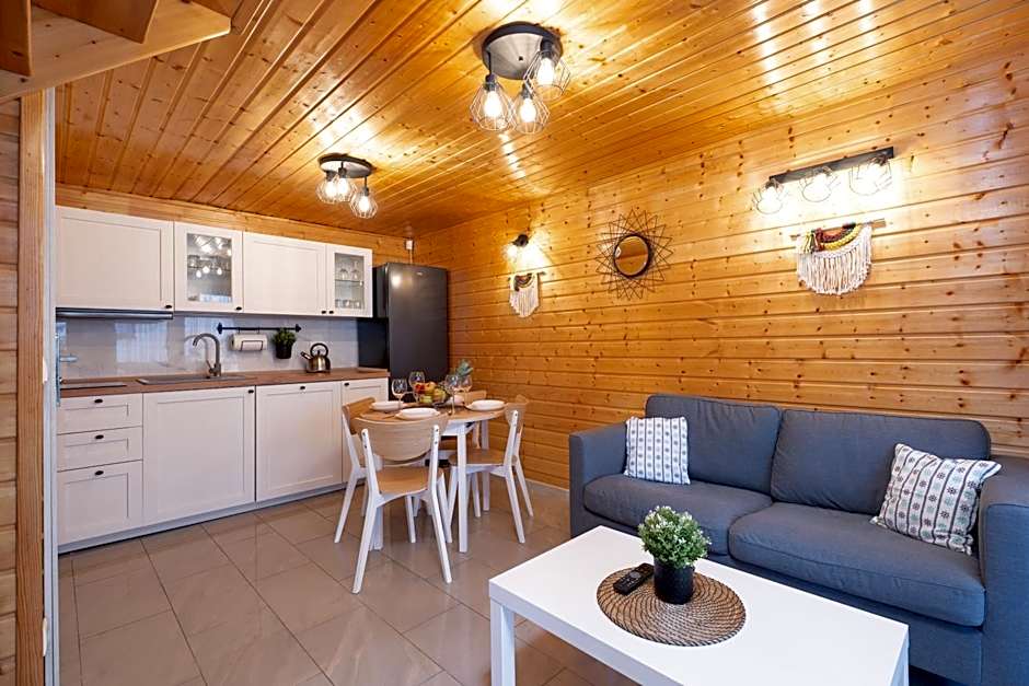 Domki Jelonek - Całoroczne, ogrzewane, klimatyzowane