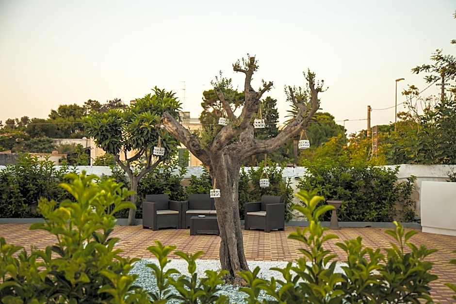 VILLA ADELAIDE SUITE & ROOM