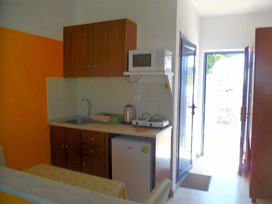 Paraschos Studios Kos