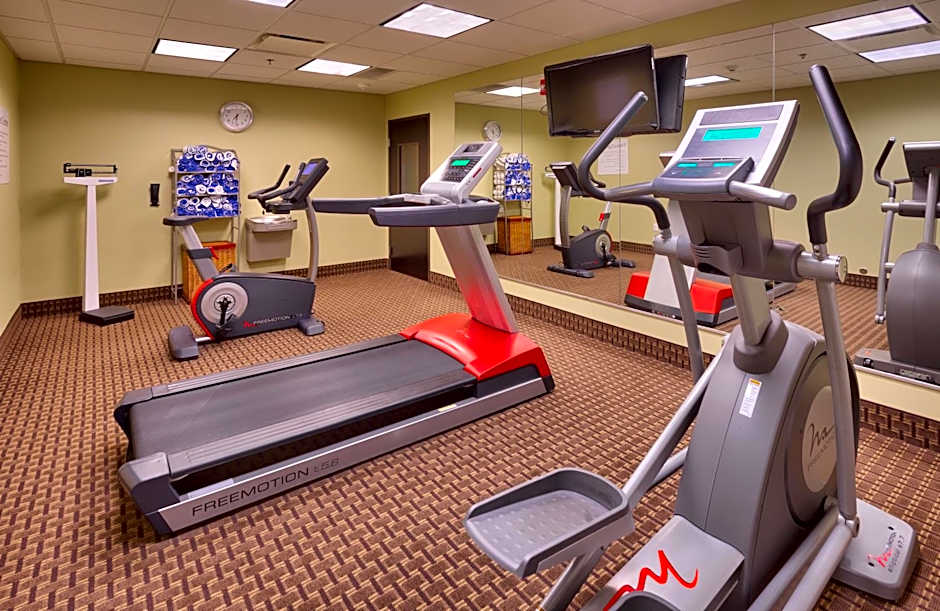 Holiday Inn Express & Suites Overland Park By IHG