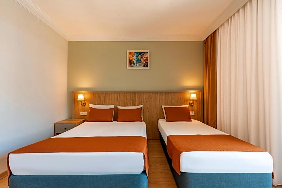 Tu Casa Gelidonya Hotel