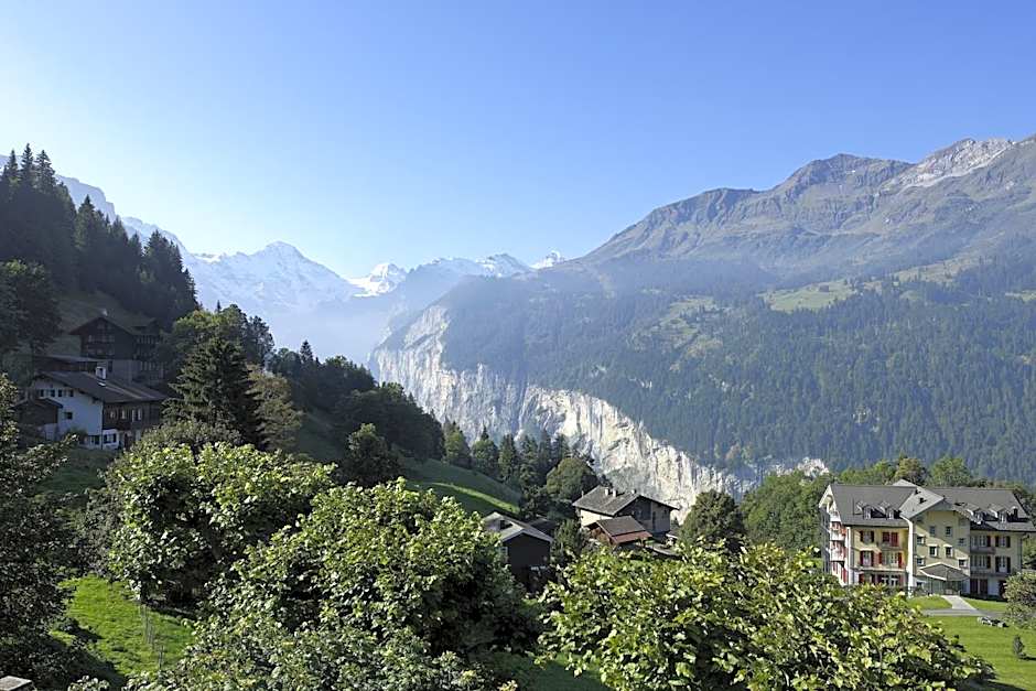Hotel Alpenrose Wengen - a family affair since 1881