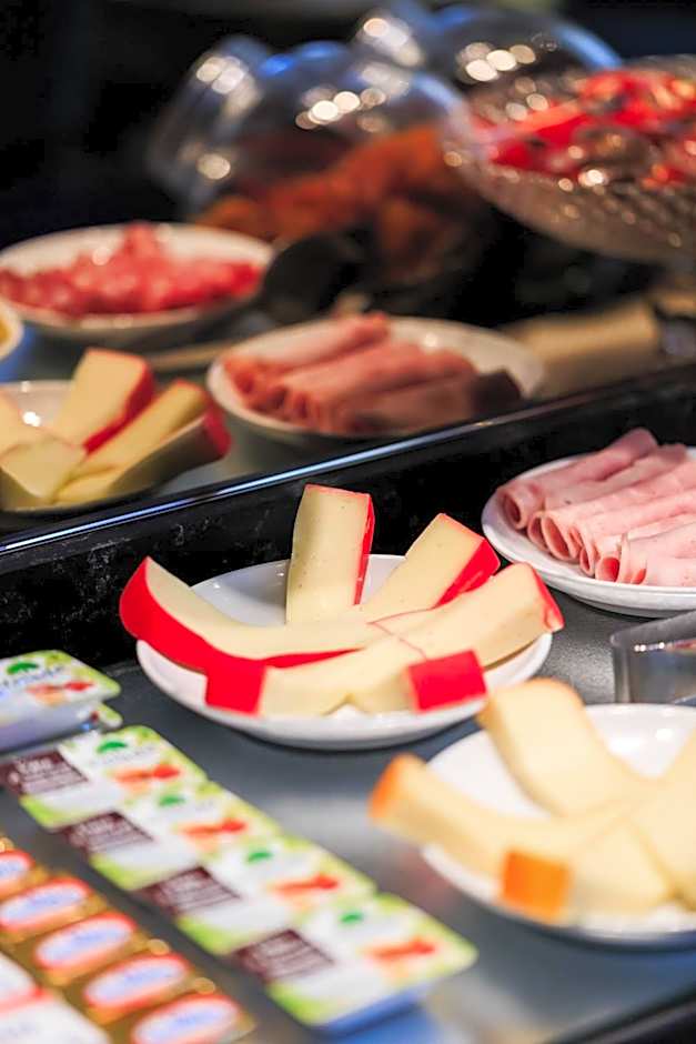 Villa Otero by Happyculture