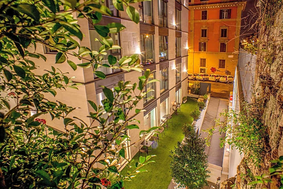 The Spring House Hotel Rome Vatican, Tapestry Collection by Hilton