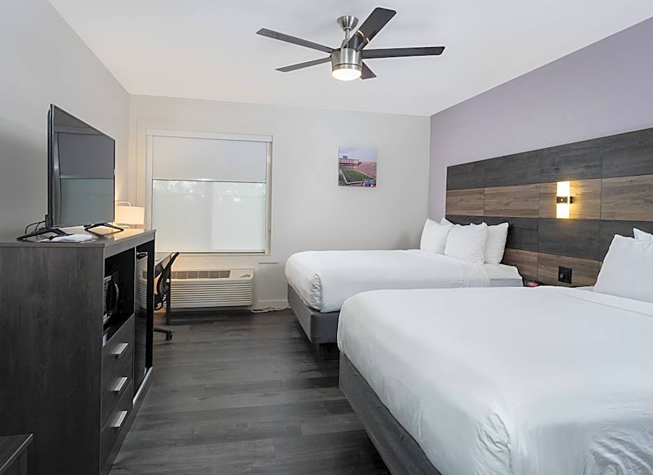 HoM A Trademark Collection Hotel