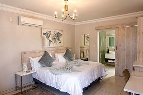 Family Queen Room