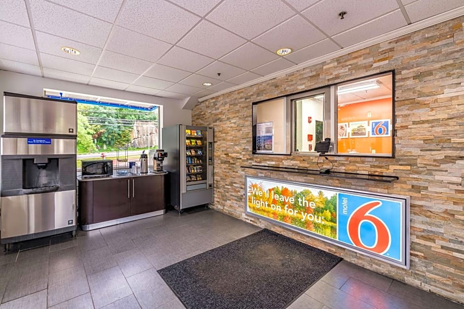 Motel 6-Elmsford, NY - White Plains