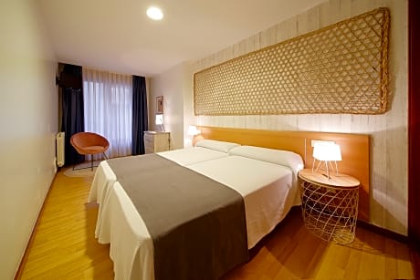 APARTMENT CAPACITY 3 TWO BEDROOMS