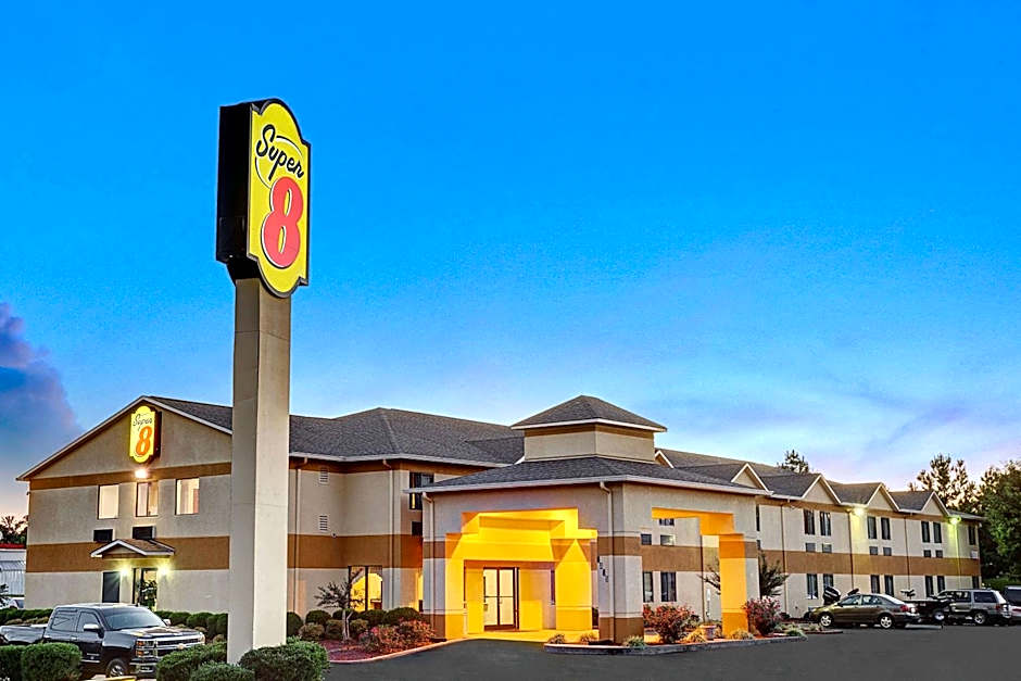 Super 8 by Wyndham Hernando