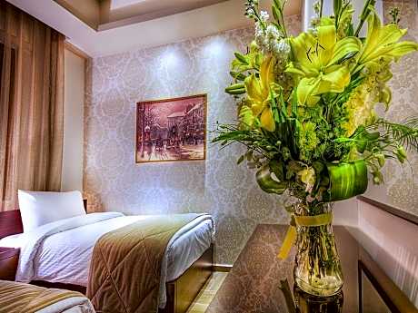 Two Bedroom Apartment with Balcony