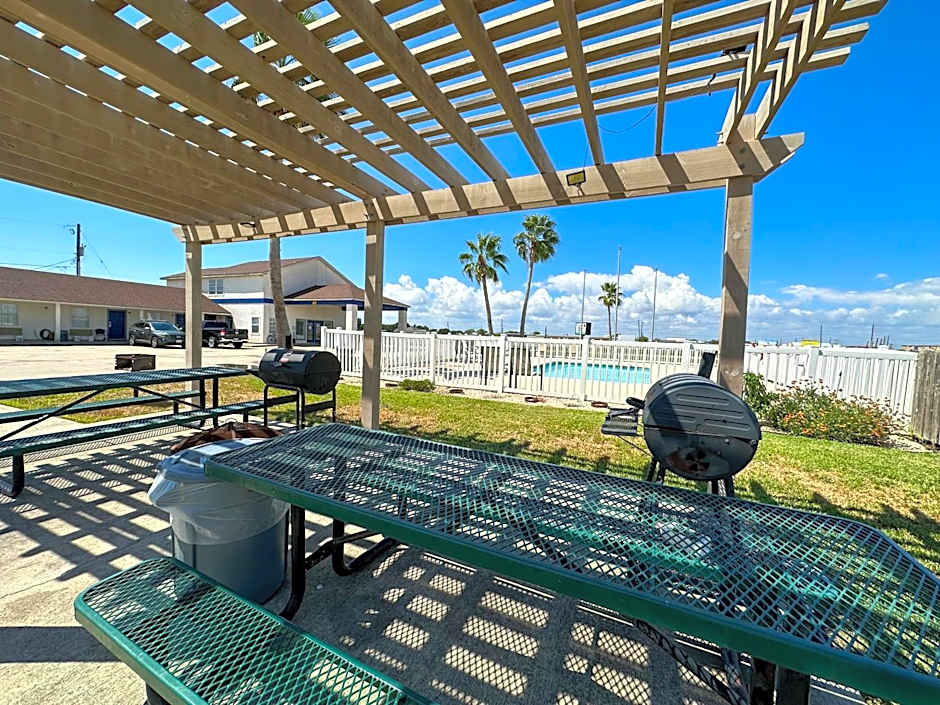 Coastal Bend at Seadrift, Motel & RV Park