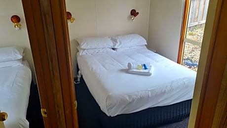Standard Cabin - Double - Sleeps 4