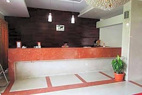Hotel Sarovar