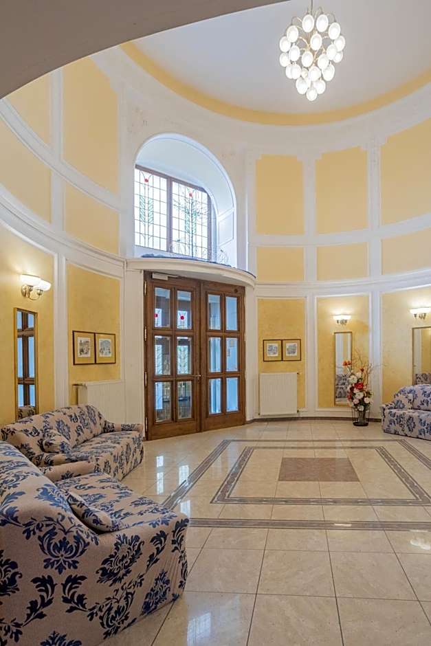 Hotel Flora