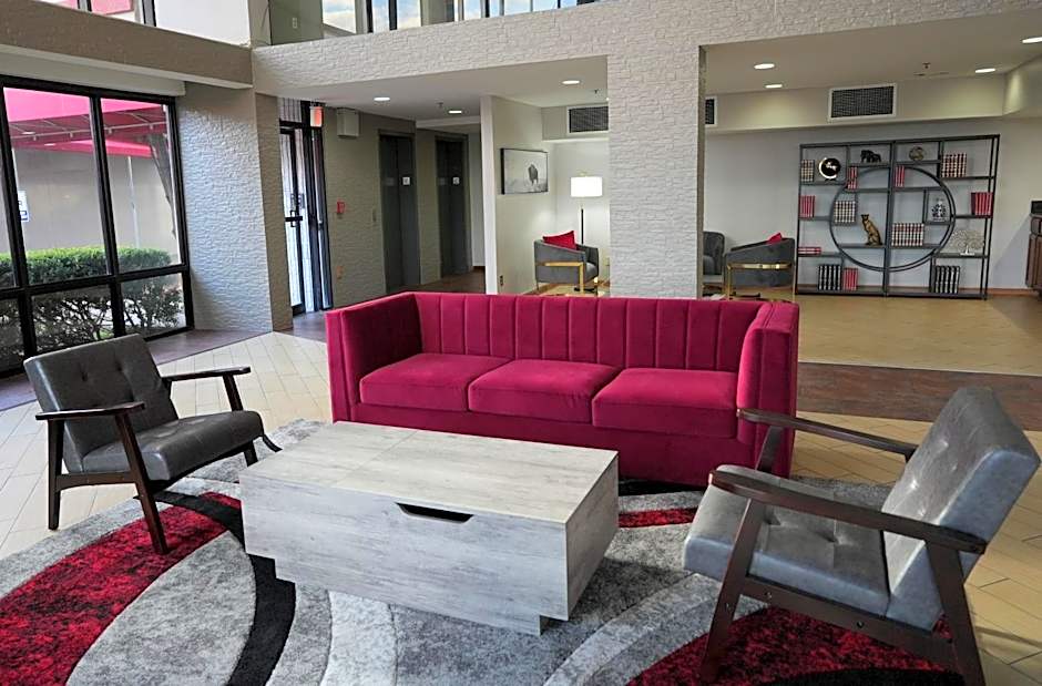 Ramada by Wyndham Tulsa Broken Arrow