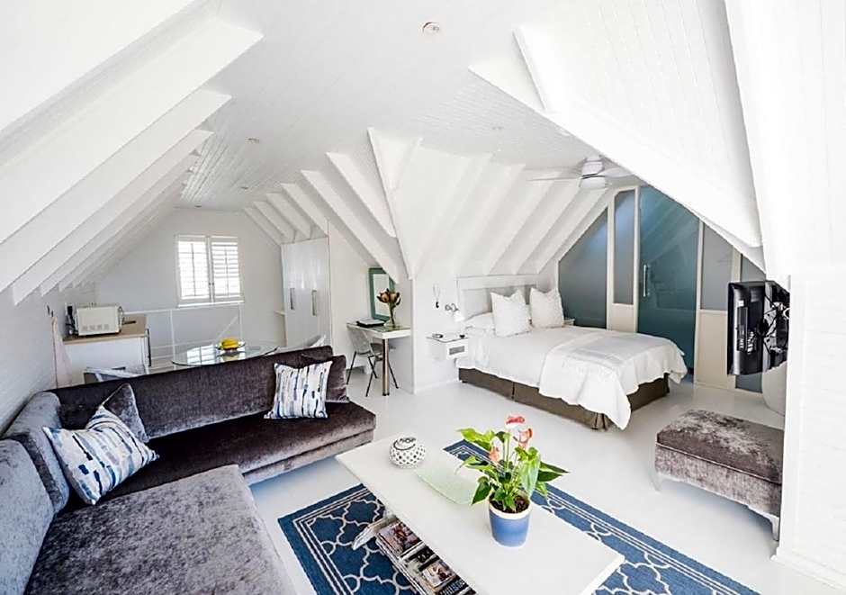 Admiralty Beach House