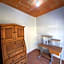 Residencia estilo Californiana Jardín de los Soles