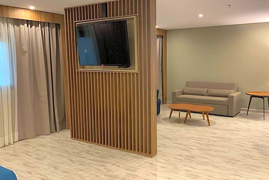 Tryp by Wyndham Asuncion