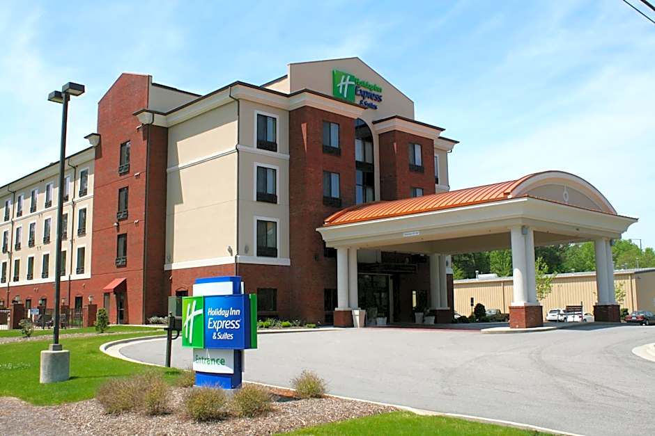 Photo 1 of 50 of Holiday Inn Express Hotels & Suites Rockingham West By IHG