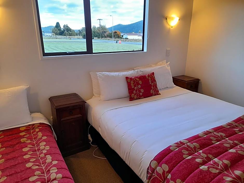 Lake Matheson Motel