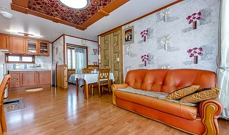 Gyul Hyanggi Pension