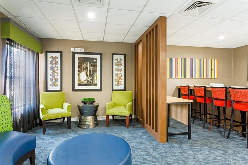 Holiday Inn Express - Plymouth, an IHG Hotel