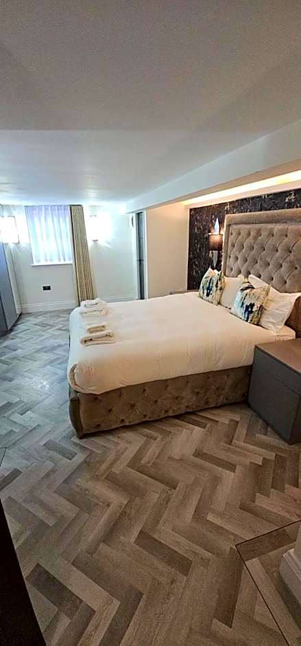 Philharmonic Hotel