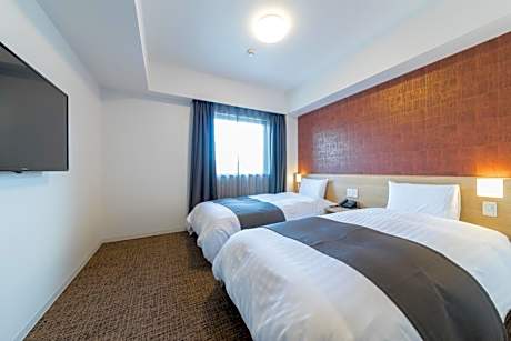 Twin Room - Non-Smoking