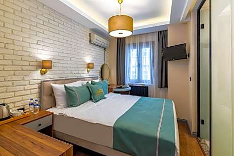 Basement Standard Room