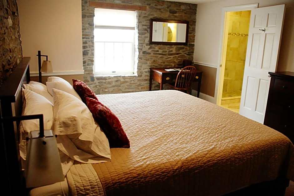 Photo 1 of 8 of Standard 1 King Bed